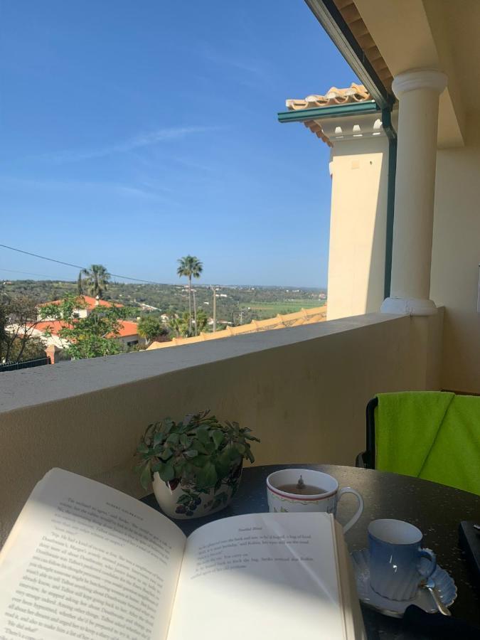 Villa Tranberg Suites Ferreiras Eksteriør billede